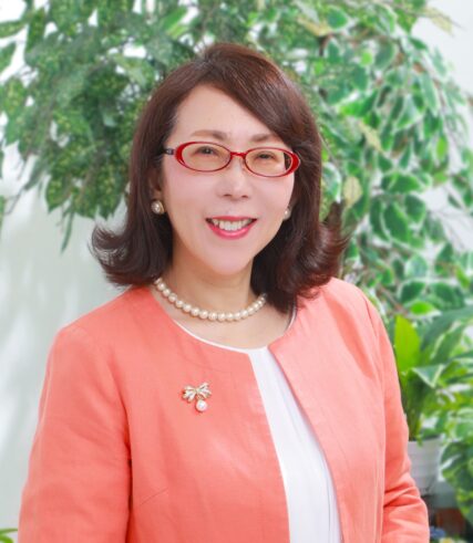 富士美オレンジ02半身